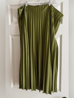 J Crew Pleated Skirt